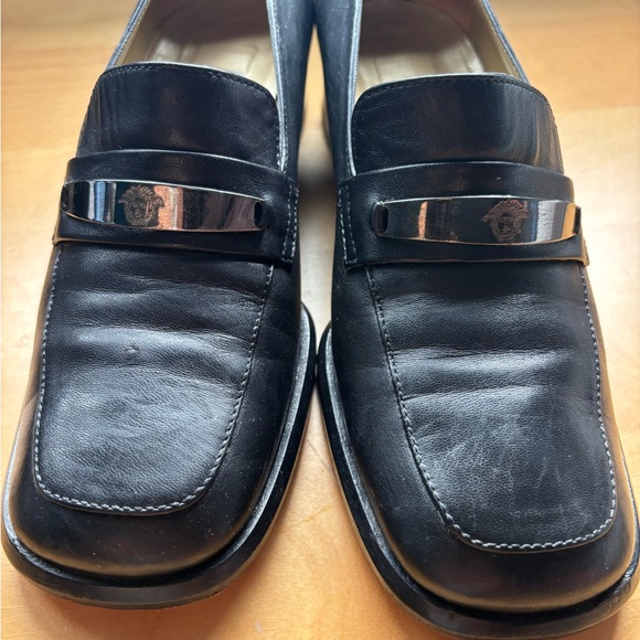 Gianni Versace Vintage Black Patent Leather Loafers 36(EU) - Picture 5 of 6